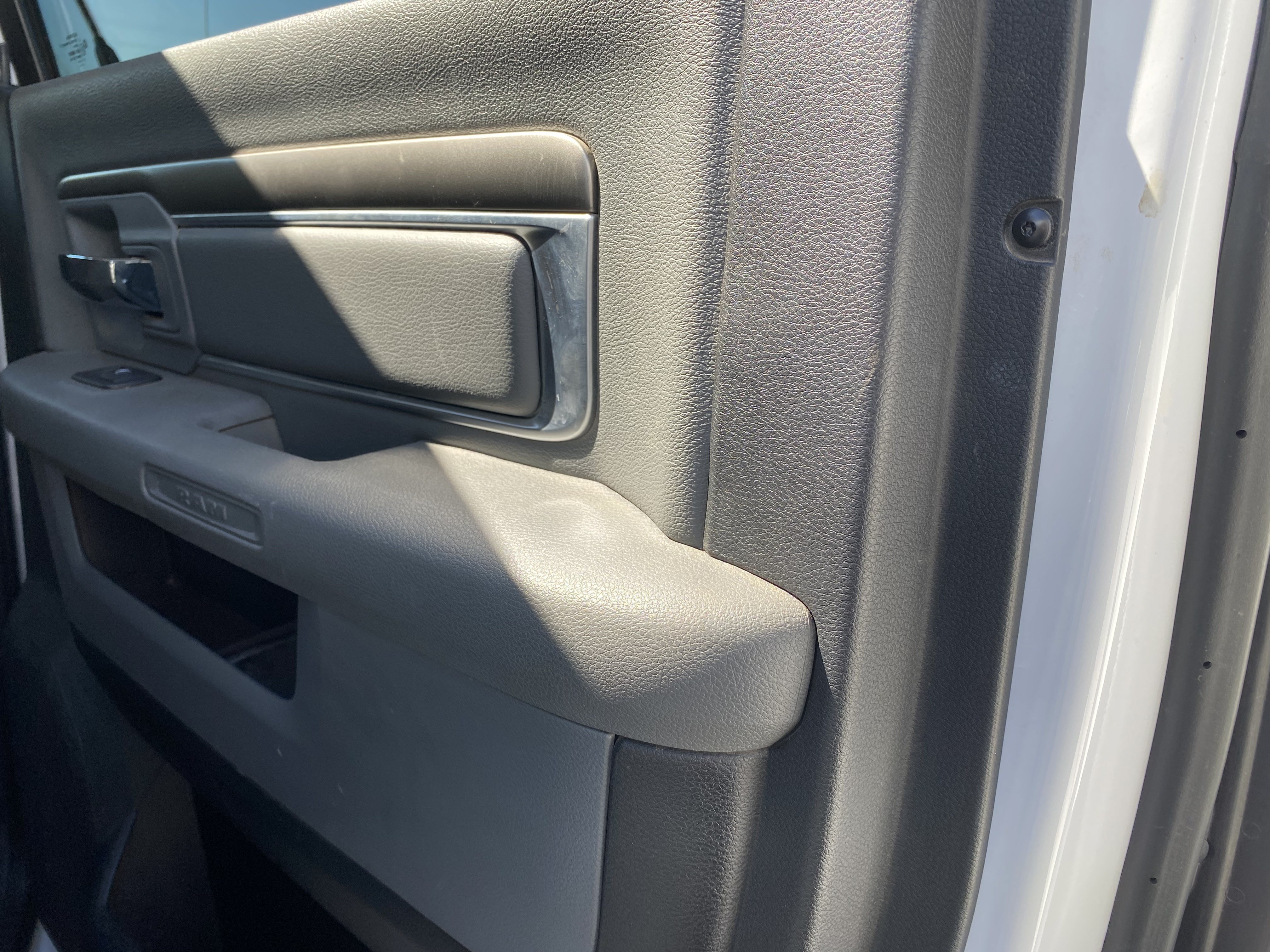 Used 2015 RAM 2500 Lone Star RWD image 17