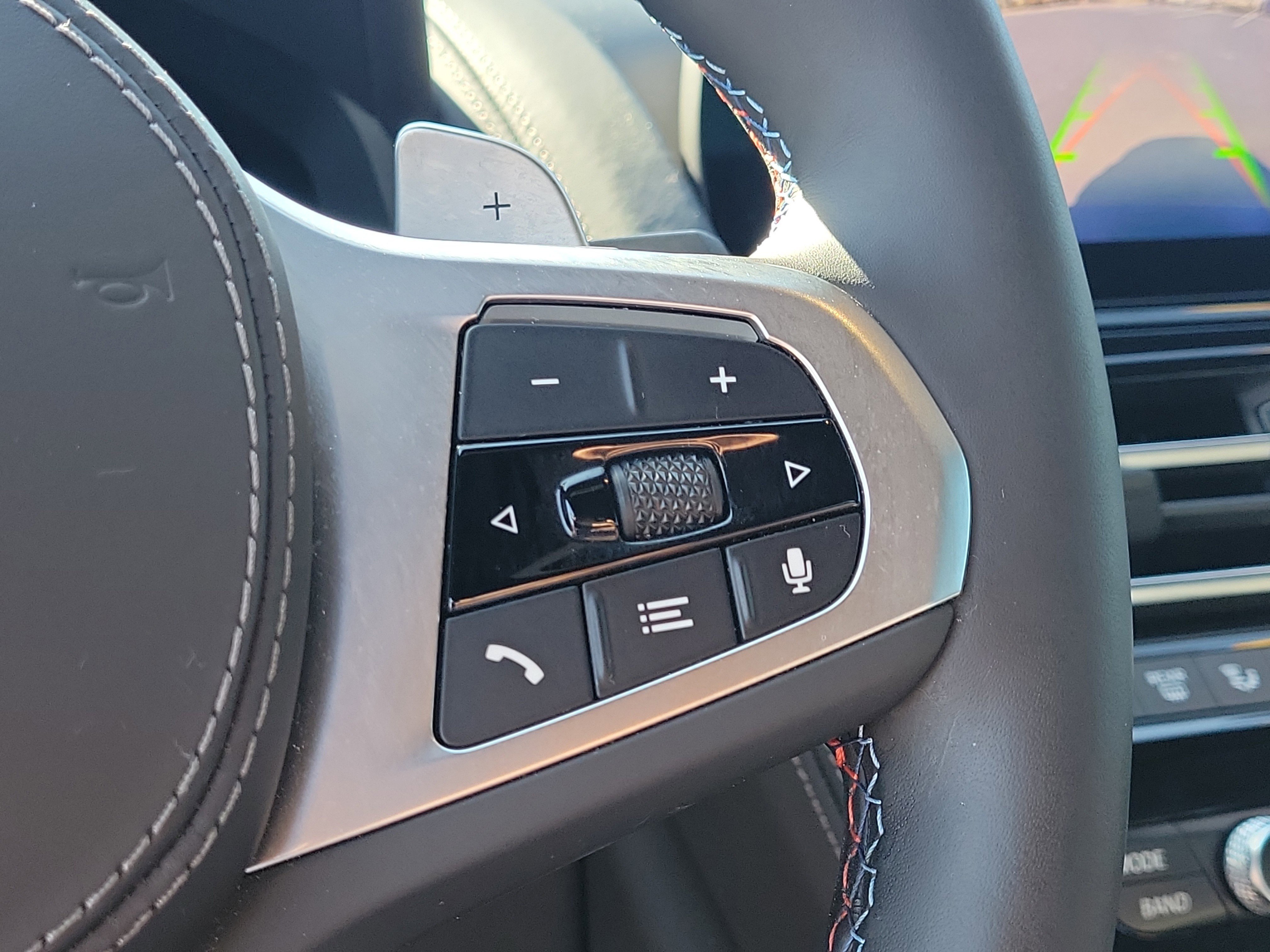 Used 2025 BMW M850i xDrive Coupe image 32