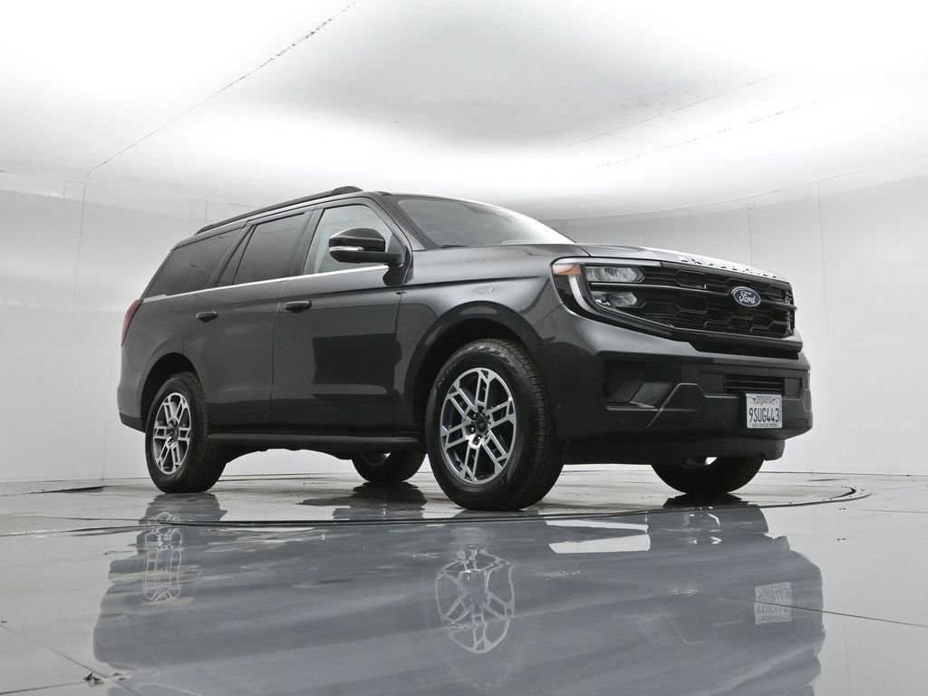 Certified 2025 Ford Expedition Active image 52