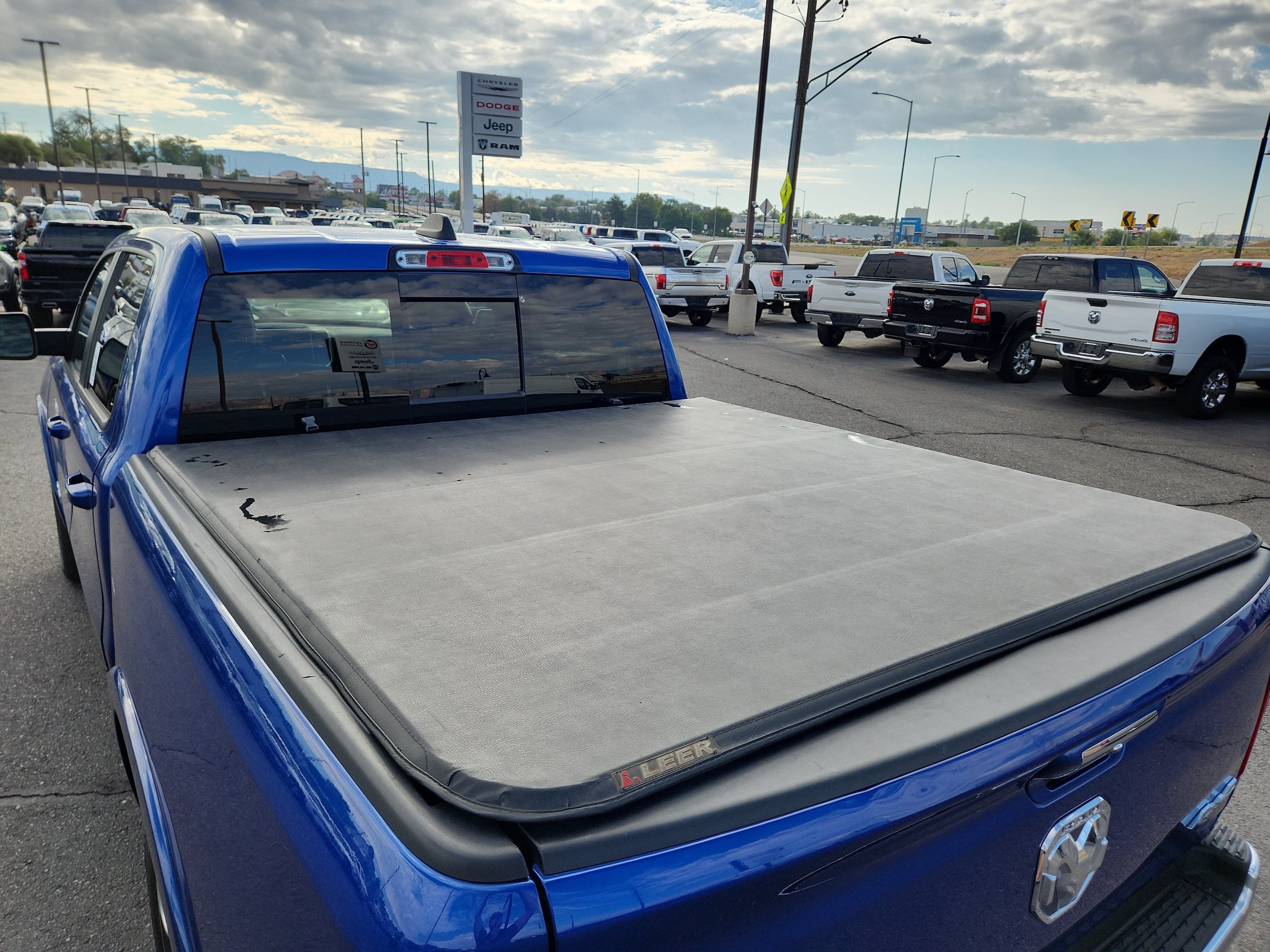 Used 2019 RAM 1500 Laramie AWD/4WD image 30