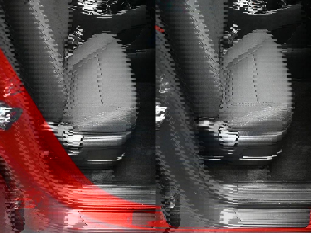 New 2025 Hyundai Tucson SE image 38