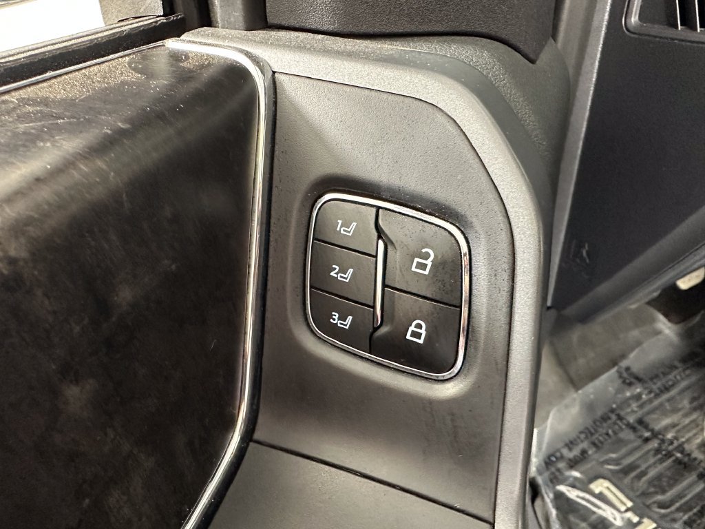 Used 2021 Ford F150 Lariat w/ Equipment Group 502A High AWD/4WD image 18
