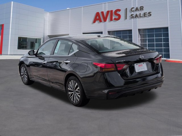 Used 2025 Nissan Altima 2.5 SV FWD image 9