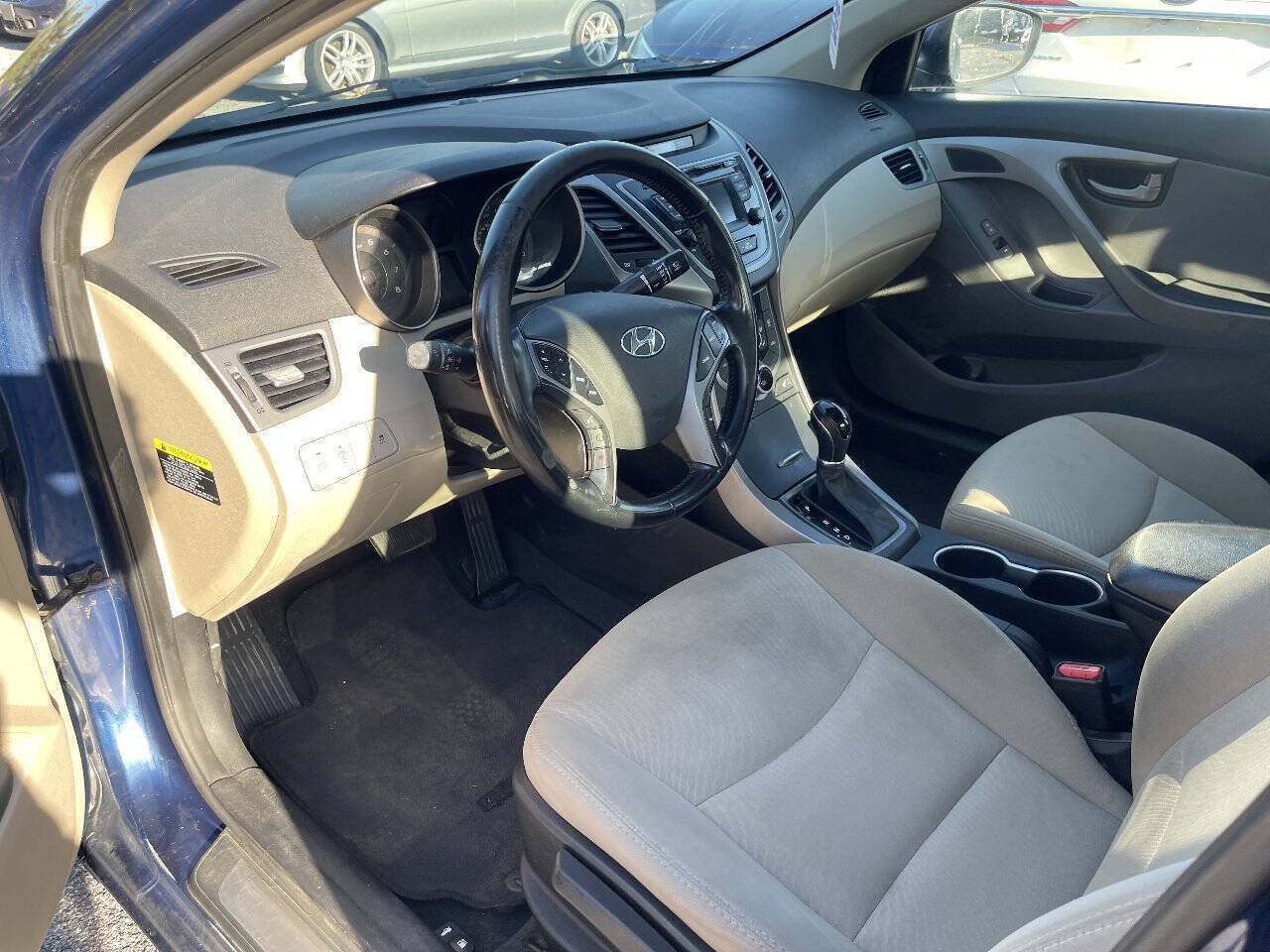 Used 2016 Hyundai Elantra Value Edition FWD image 10