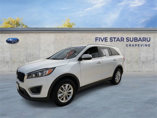 Used 2016 Kia Sorento LX w/ LX Convenience Package image 4