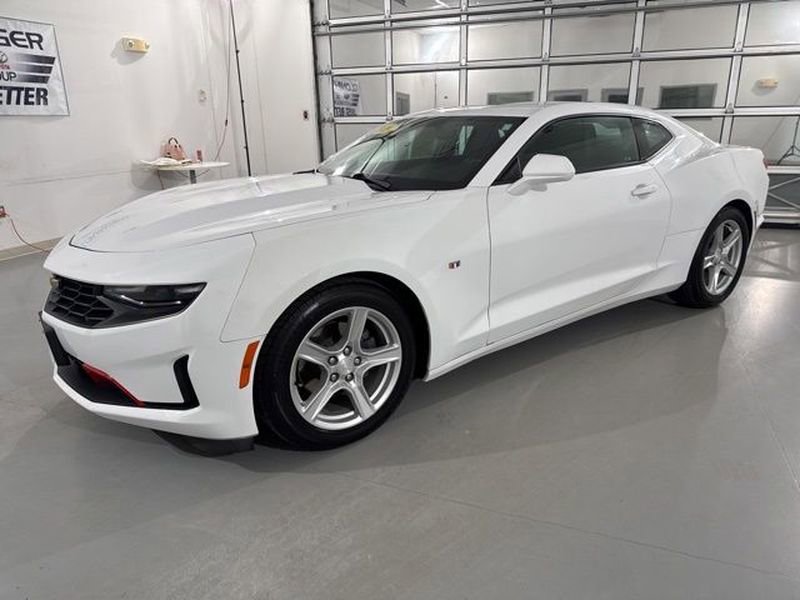 Used 2019 Chevrolet Camaro LT image 5