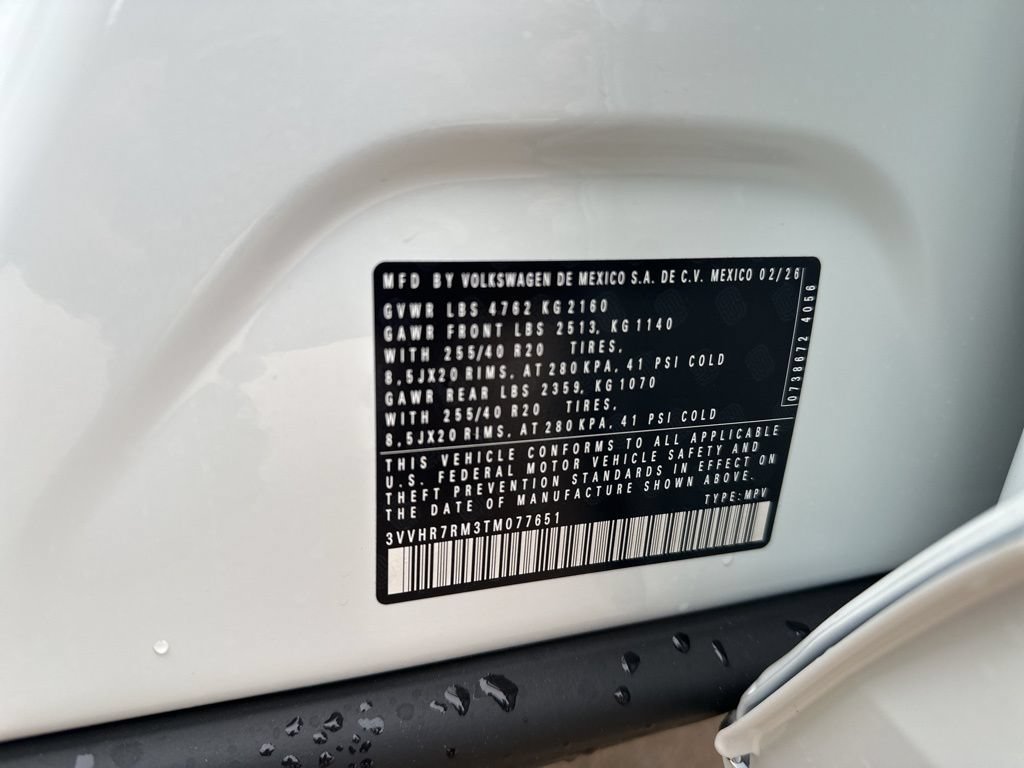 New 2026 Volkswagen Tiguan SE R-Line FWD image 10