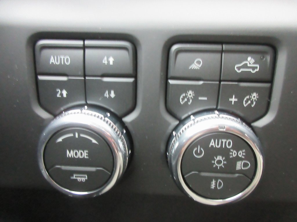 New 2026 GMC Sierra 2500 AT4 w/ AT4 Premium Plus Package image 18