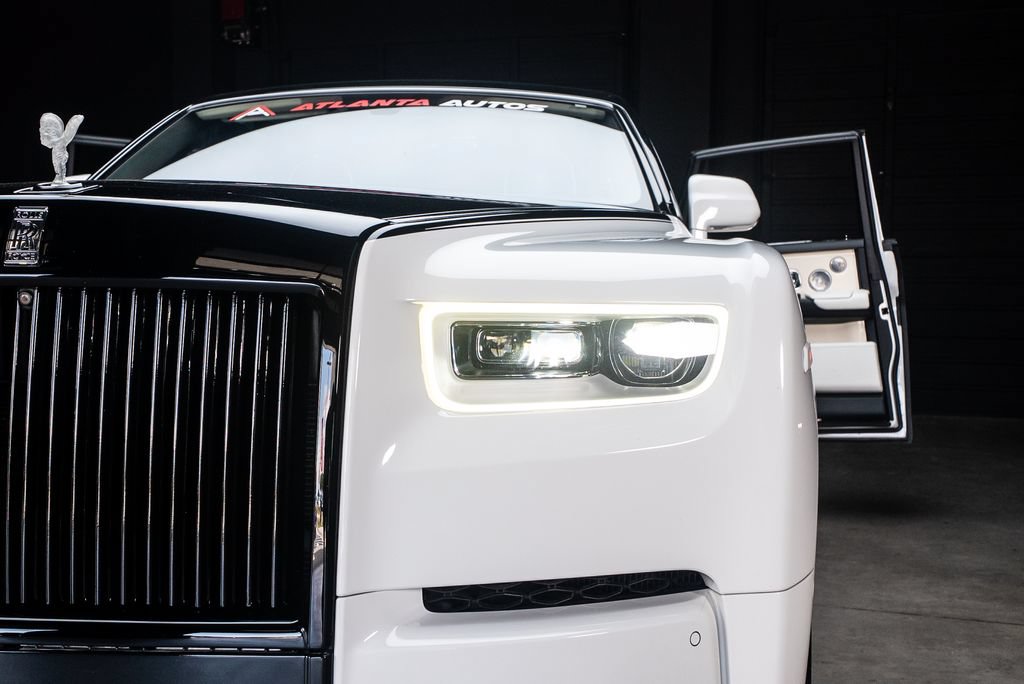 Used 2019 Rolls-Royce Phantom Sedan RWD image 3