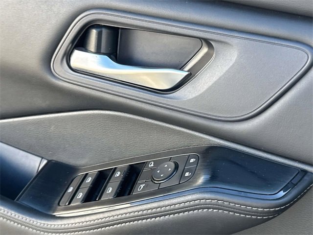 Certified 2024 Nissan Rogue SV image 21