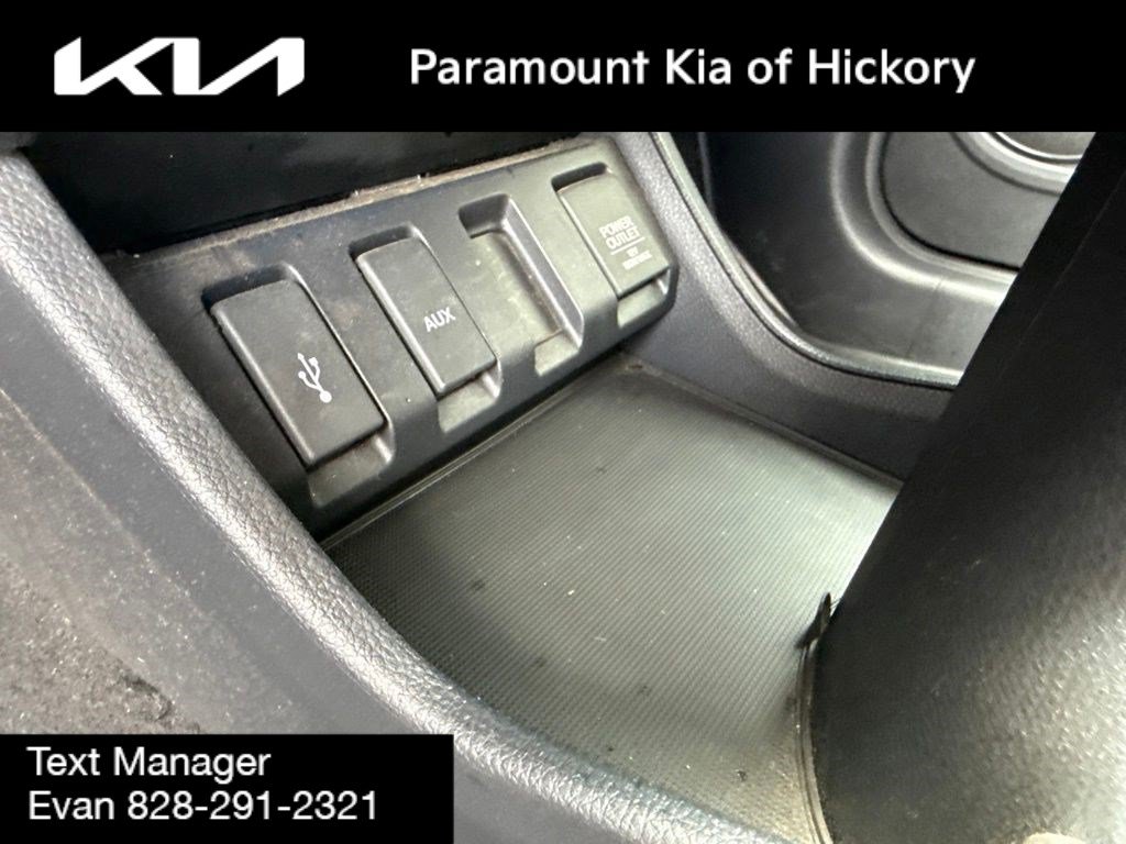 Used 2017 Honda HR-V LX image 24