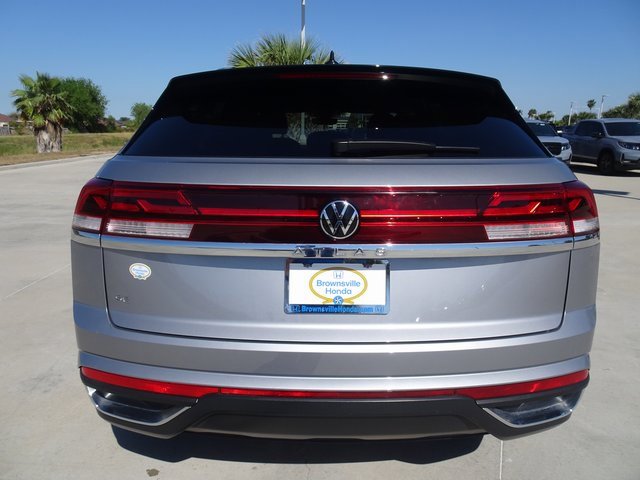 Used 2025 Volkswagen Atlas Cross Sport SE image 5