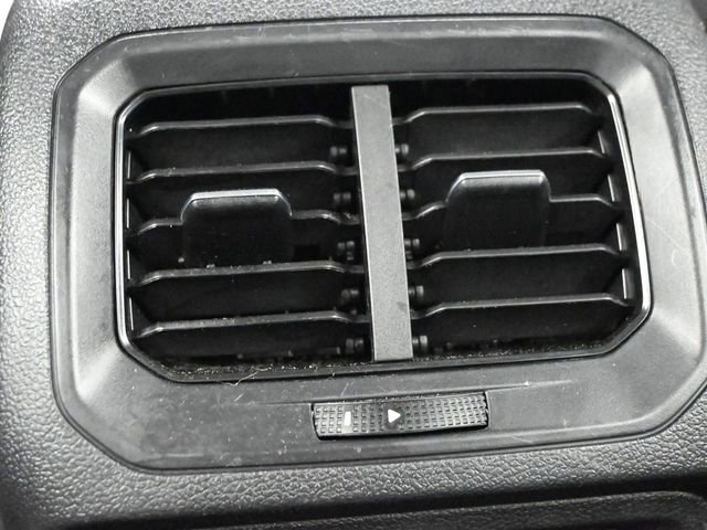 Used 2022 Volkswagen Tiguan S AWD/4WD image 10