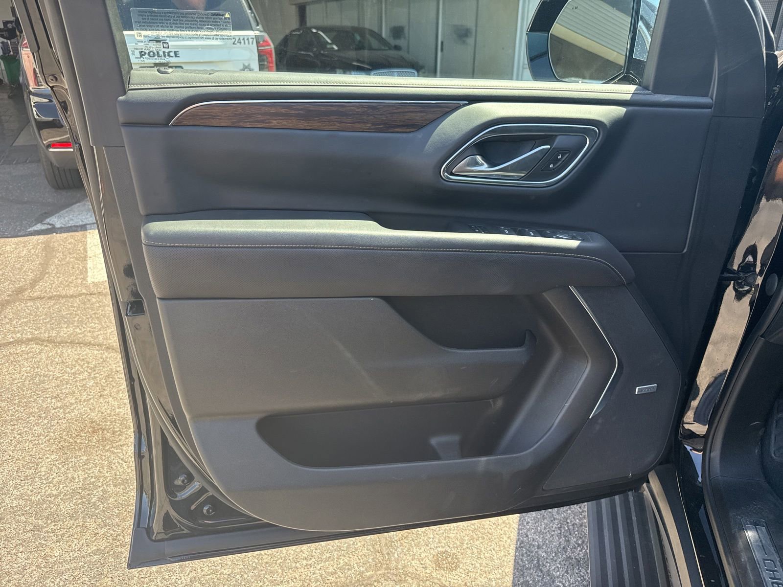Used 2023 Chevrolet Tahoe Premier RWD image 11