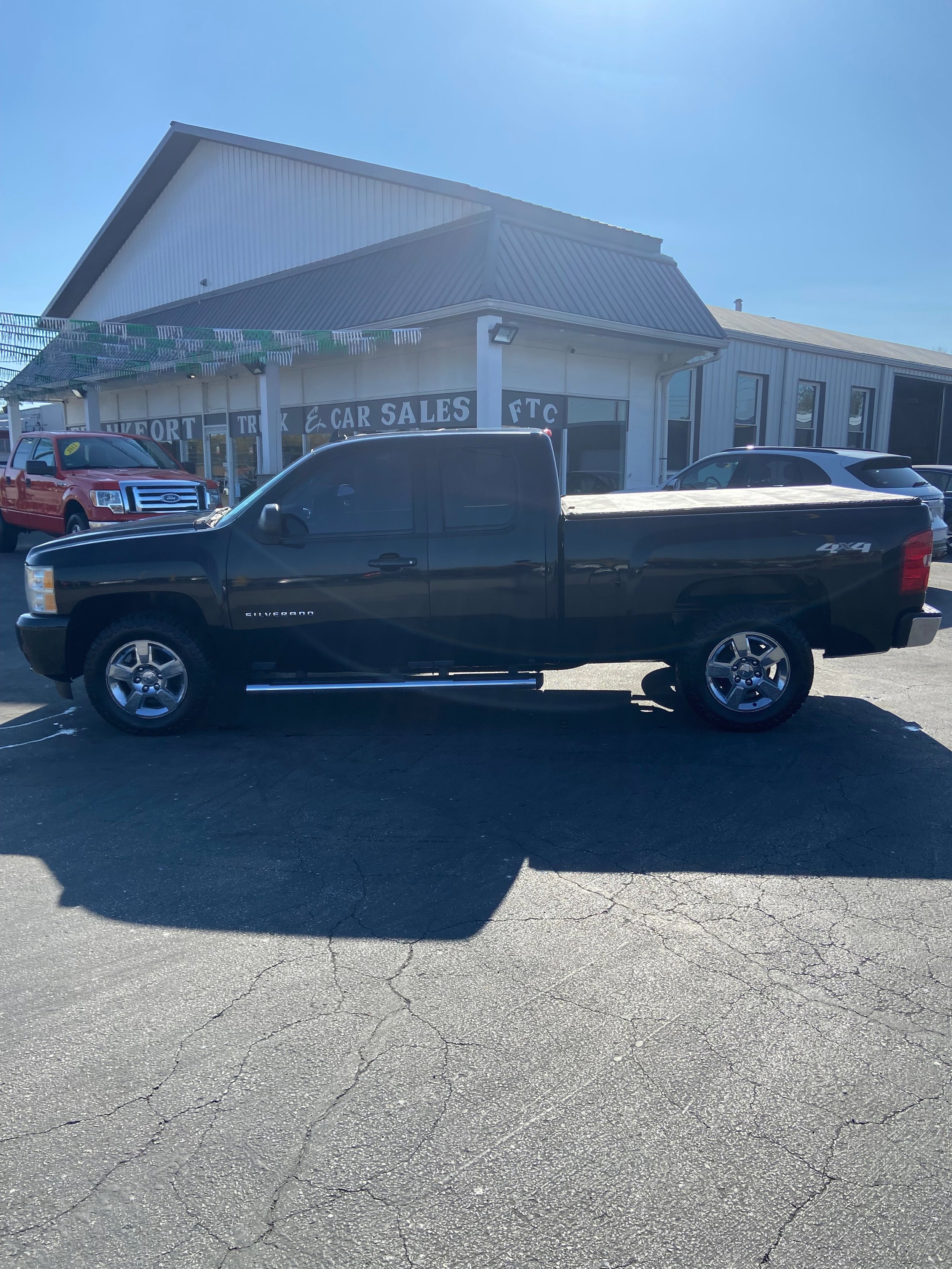 Used 2010 Chevrolet Silverado 1500 LTZ w/ Convenience Package image 8
