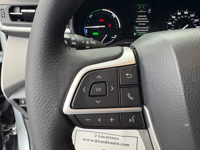 Used 2022 Toyota Sienna XLE image 25