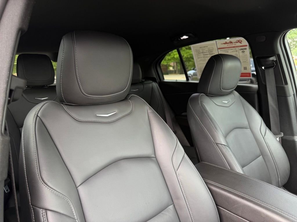 Used 2025 Cadillac XT4 Premium Luxury FWD image 20