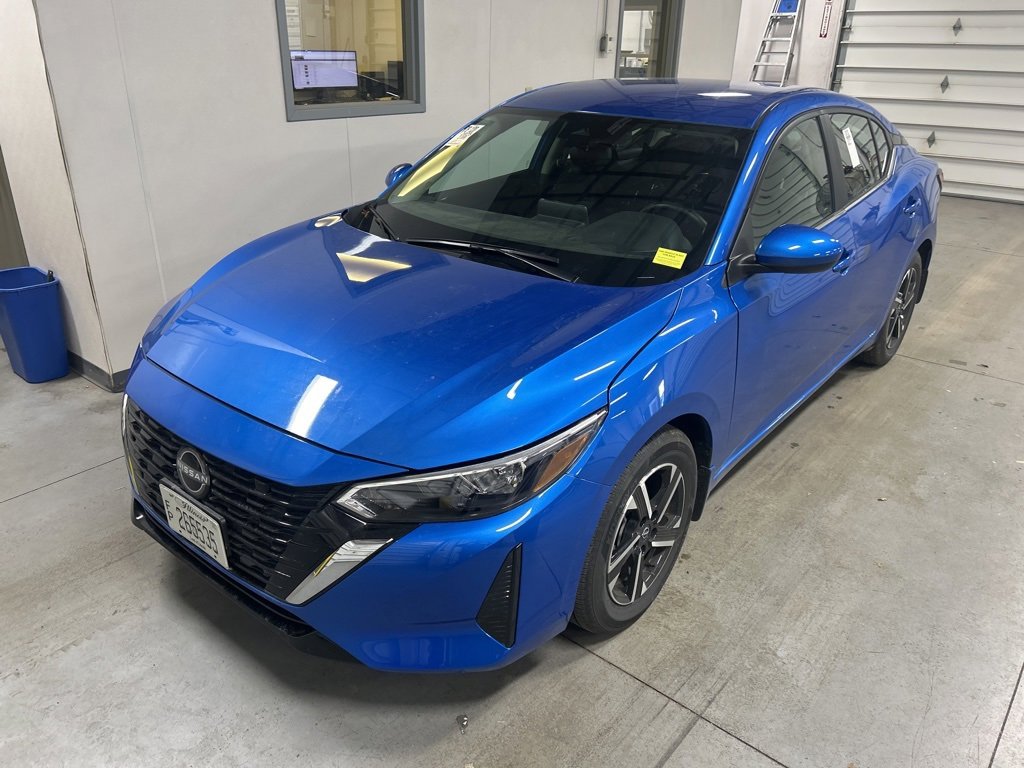 Used 2025 Nissan Sentra SV w/ All-Weather Package image 2