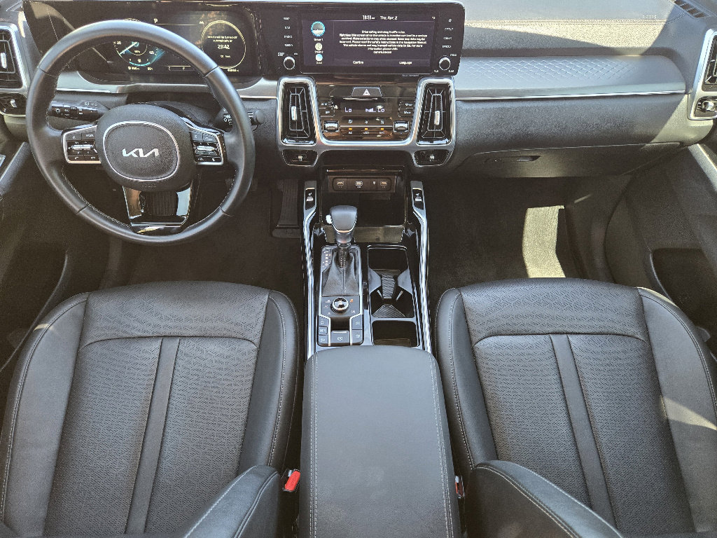 Used 2023 Kia Sorento SX image 5