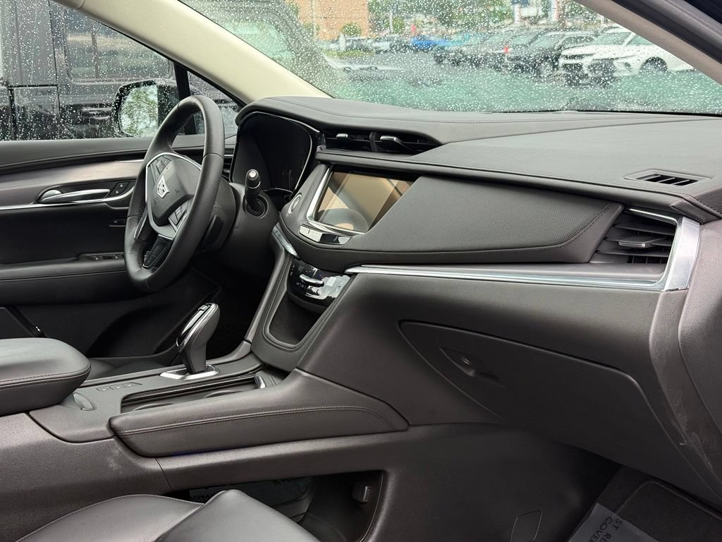 Used 2017 Cadillac XT5 Premium Luxury AWD/4WD image 11