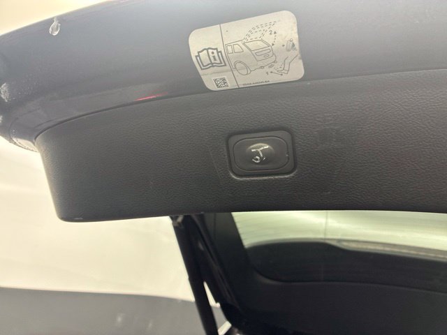 Used 2019 Ford Edge Titanium AWD/4WD image 20