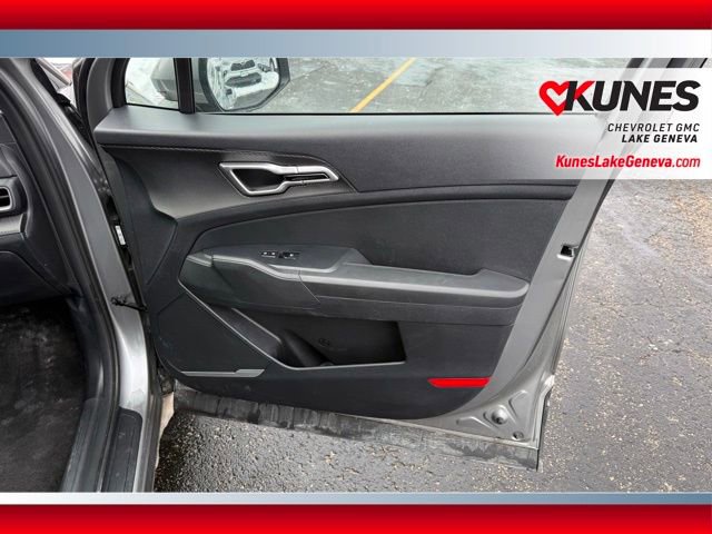 Used 2025 Kia Sportage LX image 20