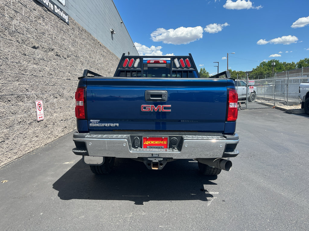 Used 2016 GMC Sierra 3500 SLT w/ Driver Alert Package AWD/4WD image 7