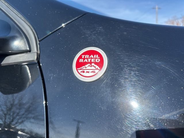 Used 2022 Jeep Cherokee Trailhawk w/ Premium Leather Package image 10