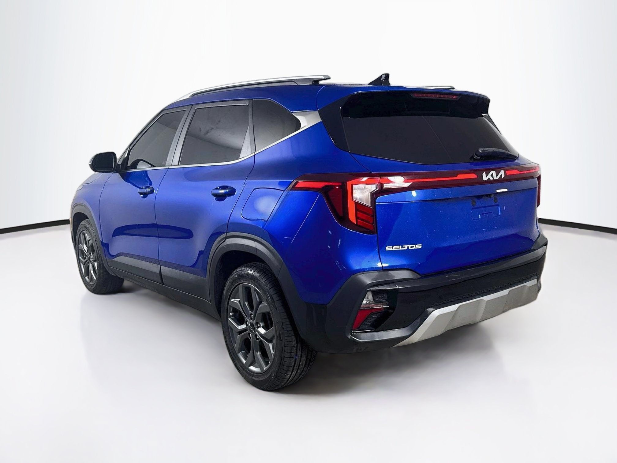 Used 2024 Kia Seltos S FWD image 29
