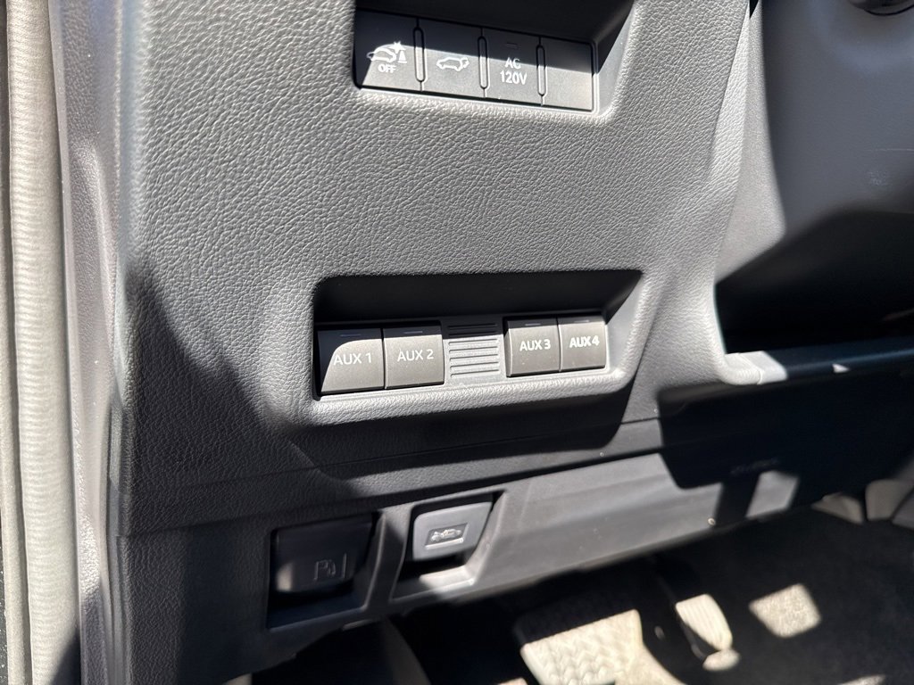 Used 2025 Lexus GX 550 image 18