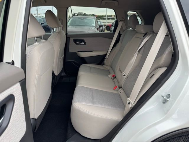 Used 2023 Nissan Rogue SV image 13