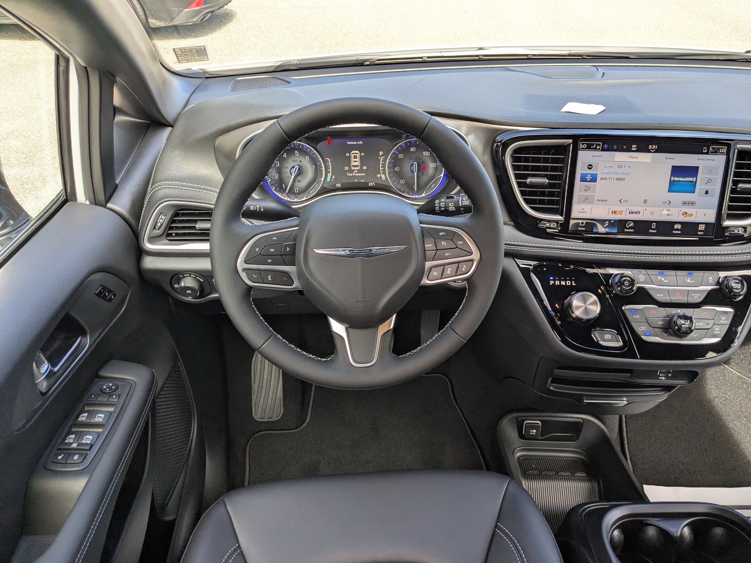 New 2026 Chrysler Pacifica Select image 15