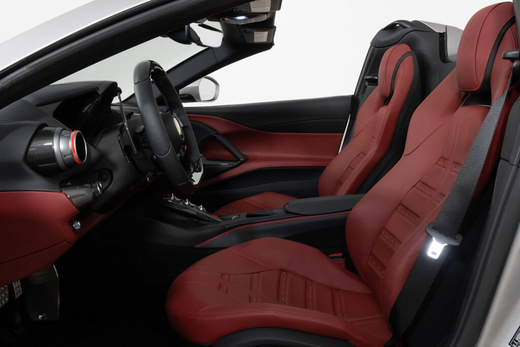 Used 2022 Ferrari 812 GTS image 29