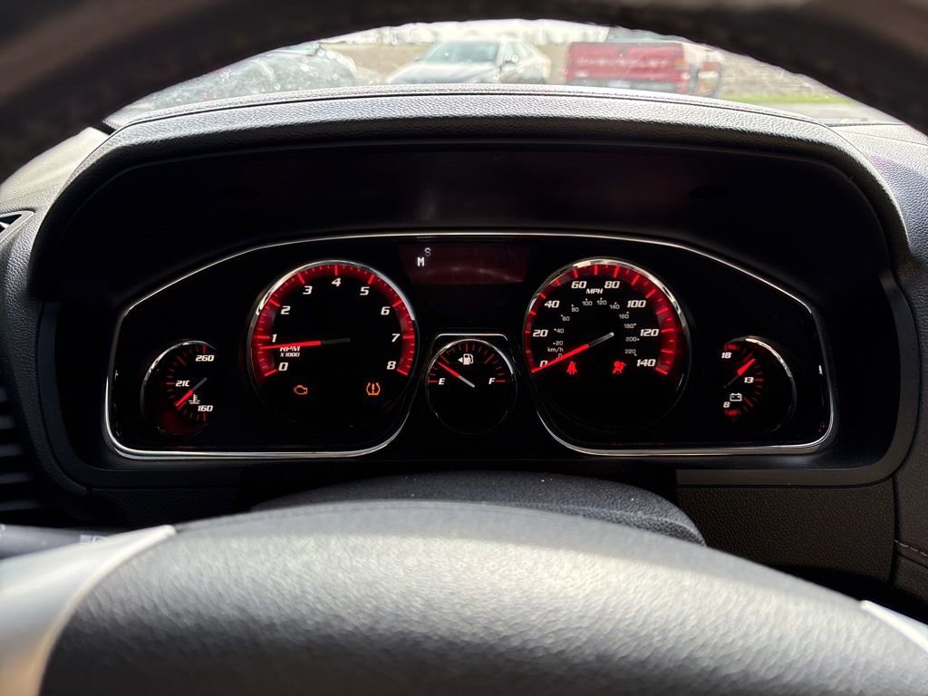 Used 2015 GMC Acadia SLT image 29