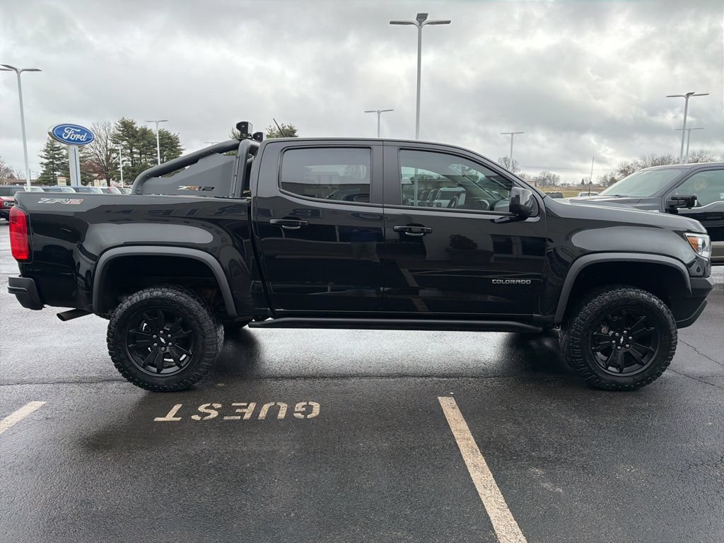 Used 2019 Chevrolet Colorado ZR2 w/ ZR2 Midnight Special Edition AWD/4WD image 6