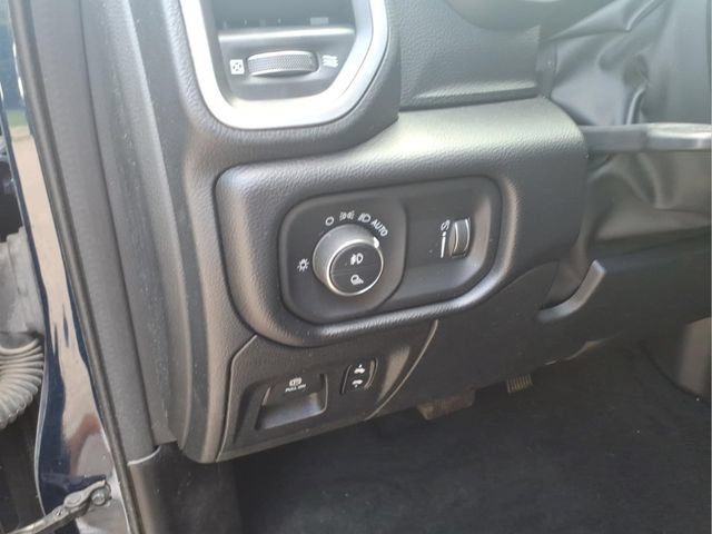 Used 2022 RAM 1500 Big Horn AWD/4WD image 21