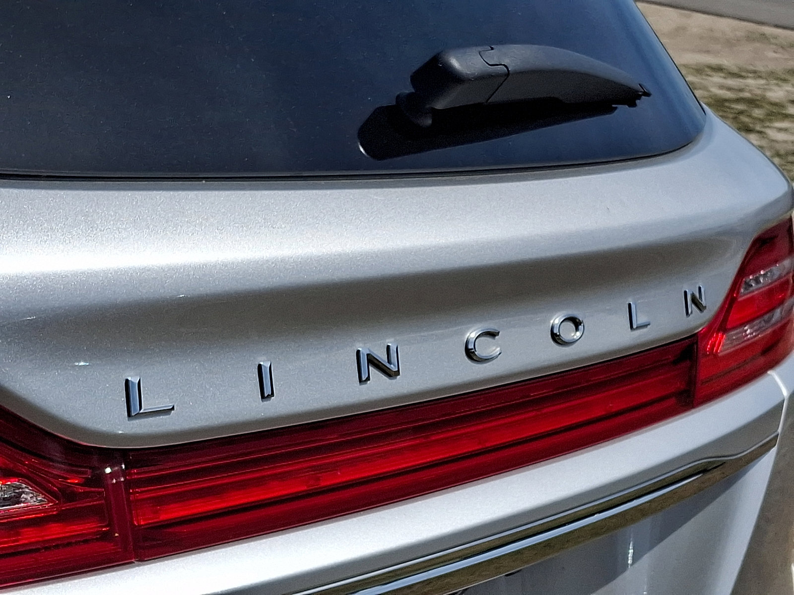 Used 2019 Lincoln MKC Reserve image 4