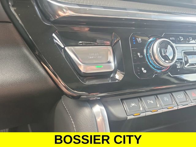 Certified 2026 GMC Sierra 1500 Denali w/ Denali Reserve Package AWD/4WD image 17