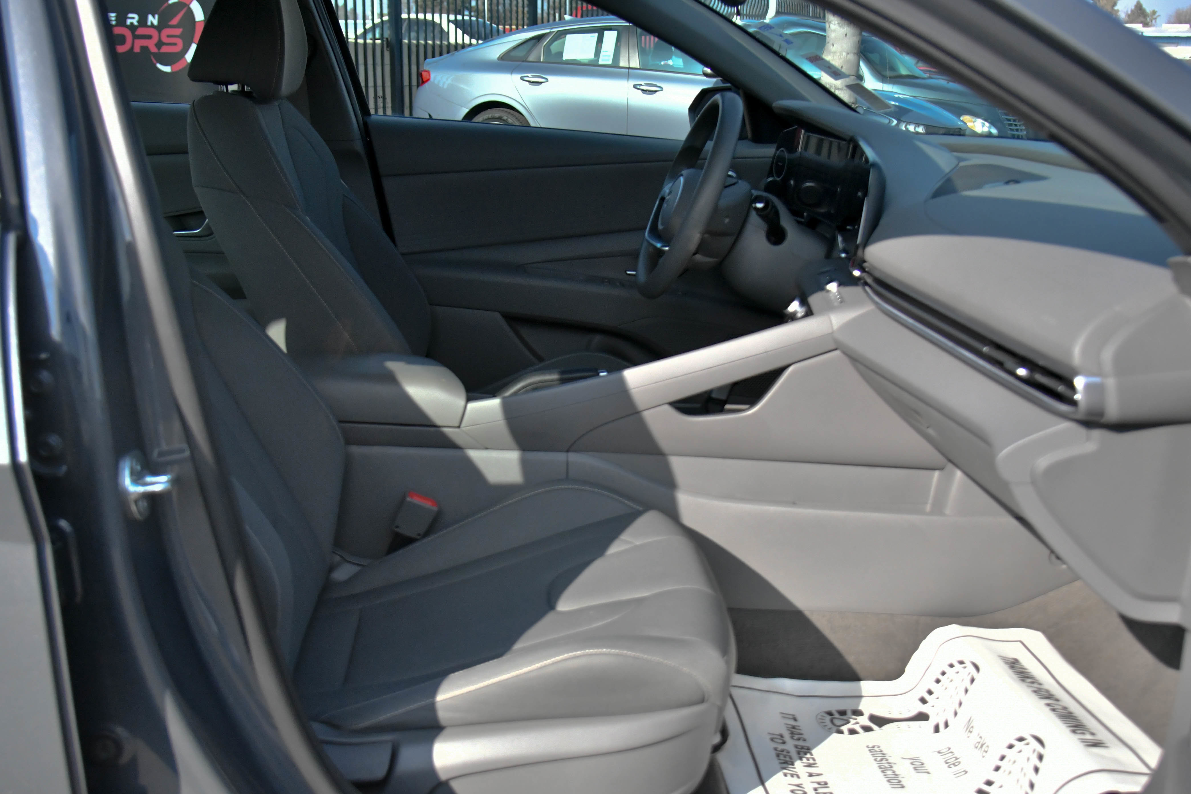 Used 2024 Hyundai Elantra SEL image 43