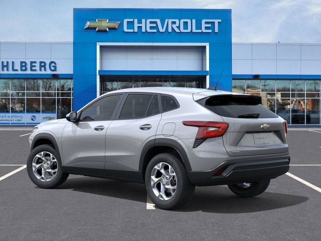 New 2026 Chevrolet Trax LS w/ LS Convenience Package FWD image 3