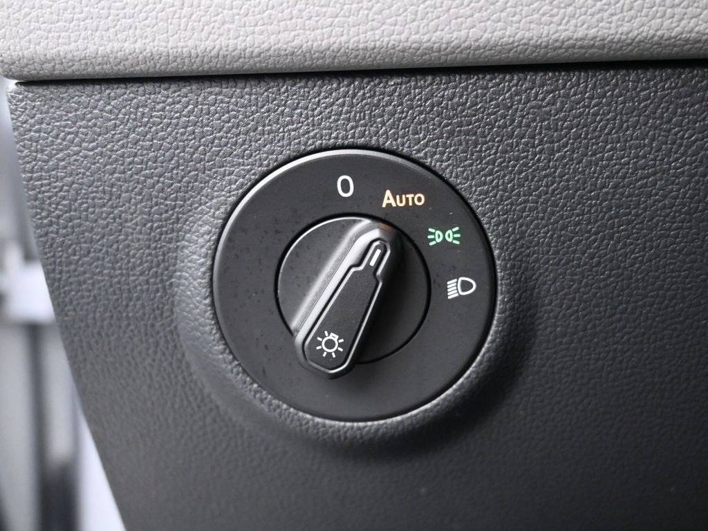 Used 2024 Volkswagen Taos S image 18