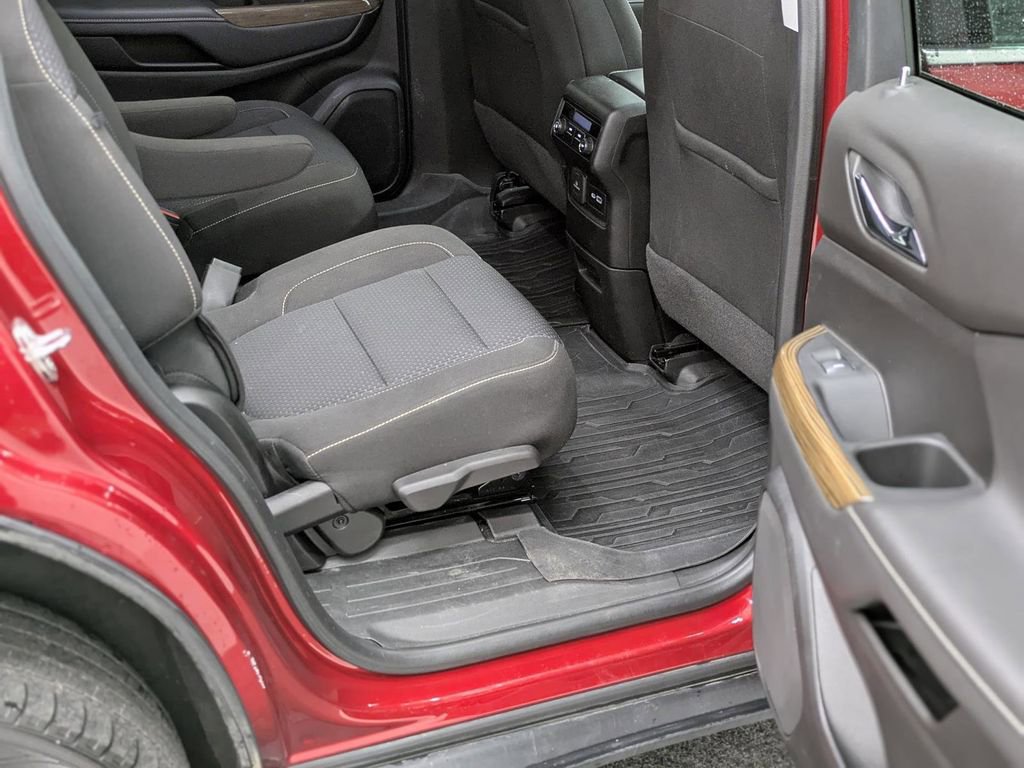 Used 2022 GMC Acadia SLE w/ Driver Convenience Package image 20