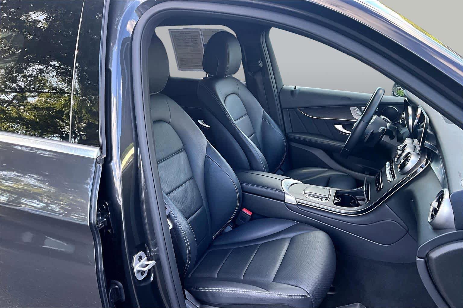 Used 2022 Mercedes-Benz GLC 300 4MATIC image 8