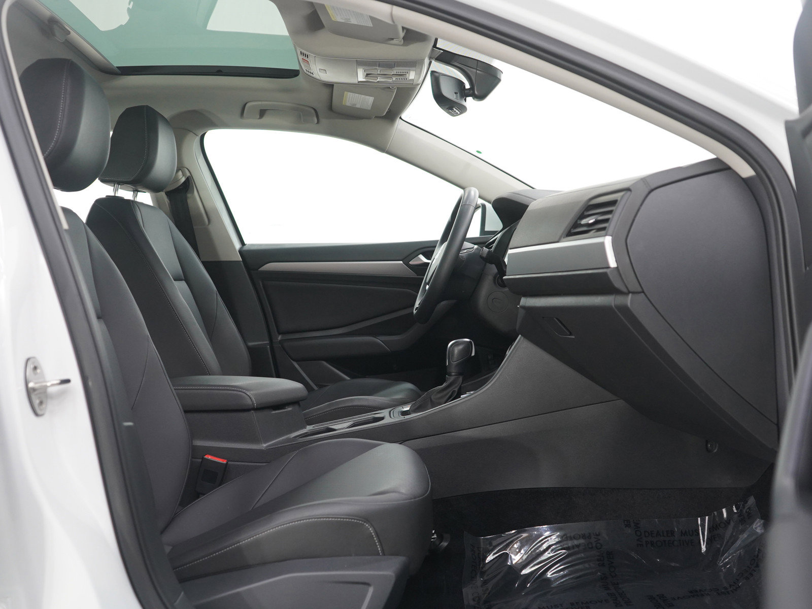 Used 2020 Volkswagen Jetta SE w/ SE Cold Weather Package image 11