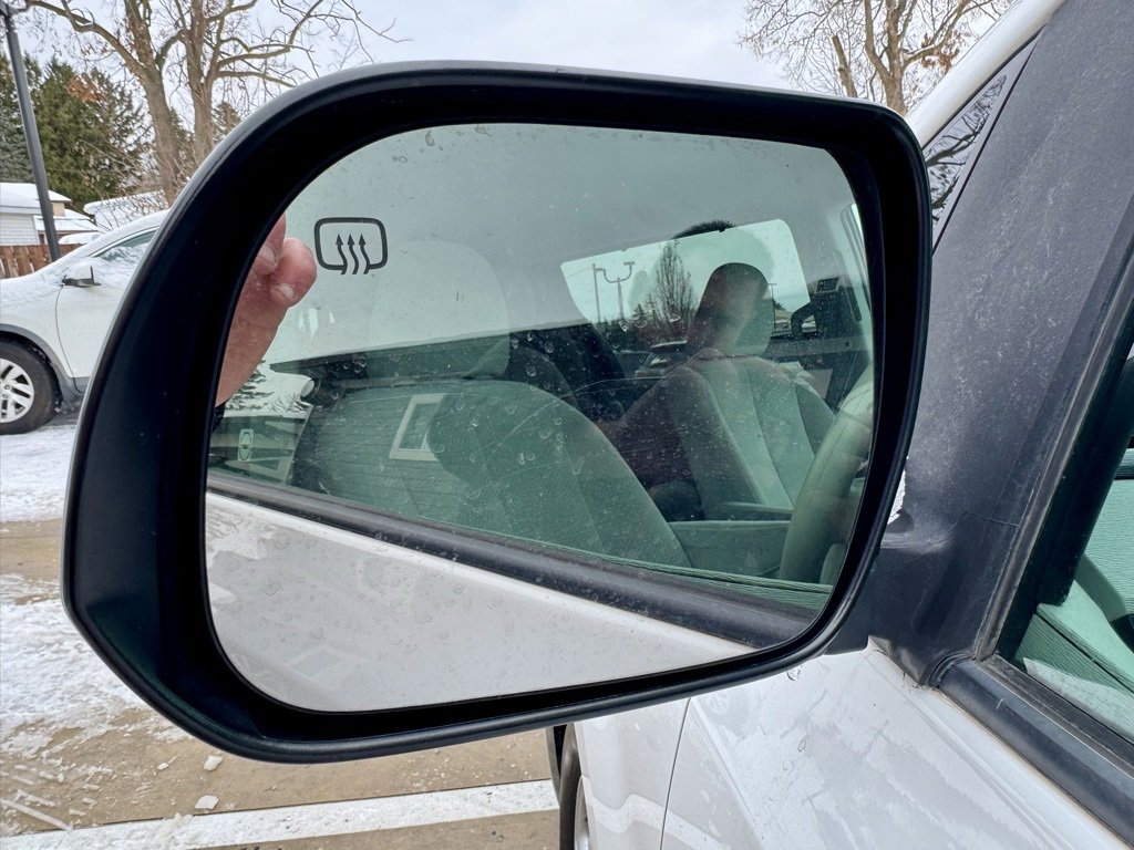 Used 2014 Toyota Sienna LE image 10