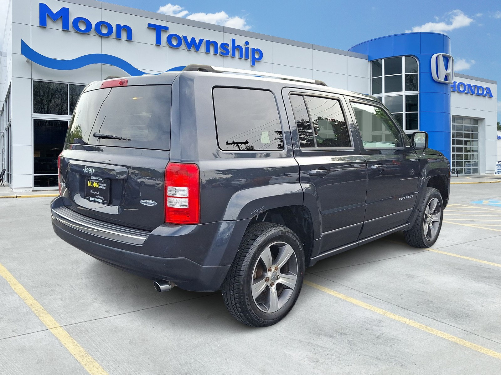 Used 2016 Jeep Patriot High Altitude AWD/4WD image 6