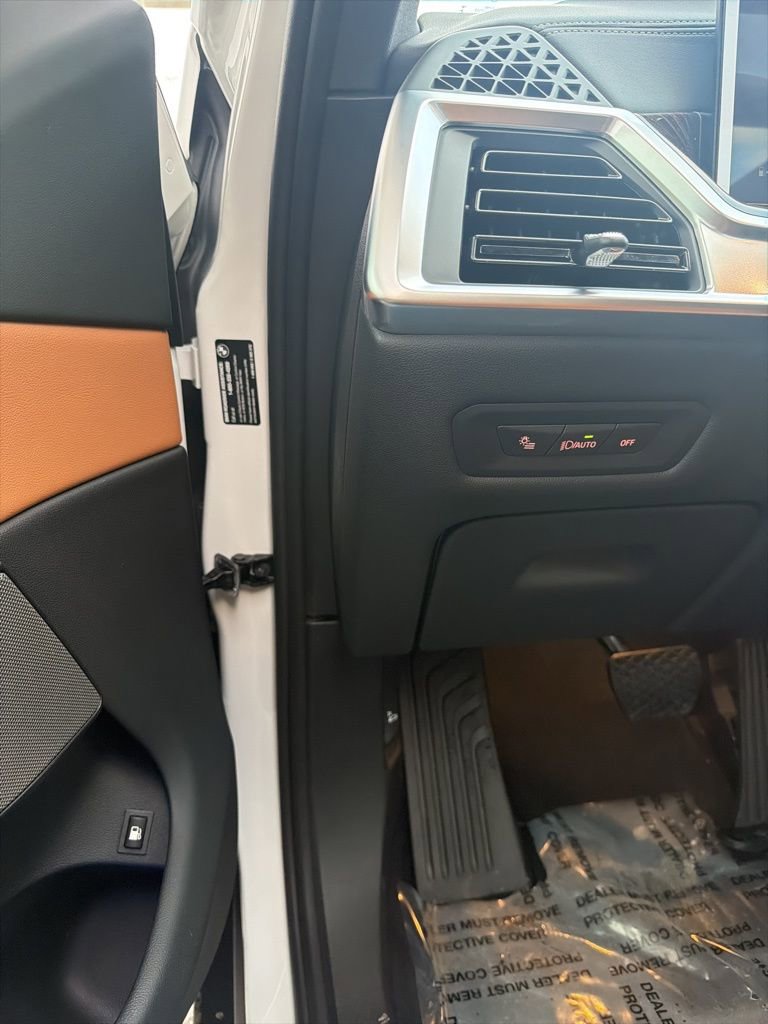 New 2026 BMW X7 M60i image 78