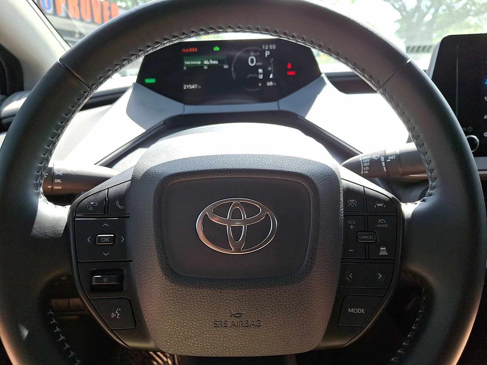 Used 2024 Toyota Prius LE AWD/4WD image 18