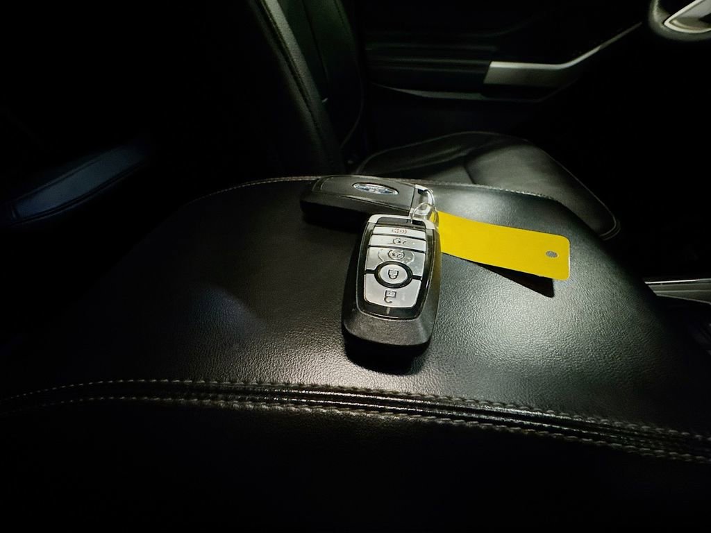 Used 2021 Ford Explorer Limited w/ Equipment Group 301A image 44