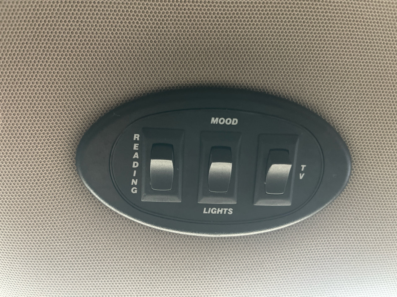 Used 2011 Chevrolet Express 1500 image 15